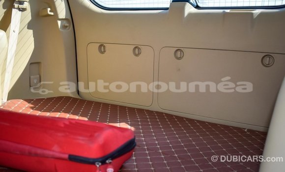 Acheter Import Voiture Toyota Prado Blanc à Import - Dubai, Iles Acheter Import Voiture Toyota Prado Blanc à Import - Dubai, Iles