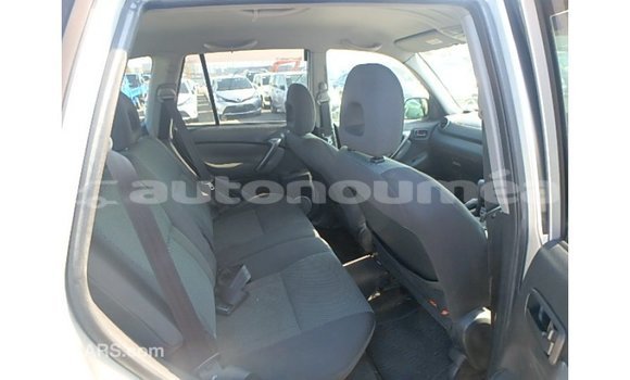 Buy Import Toyota RAV4 Other Car in Import - Dubai in Iles Buy Import Toyota RAV4 Other Car in Import - Dubai in Iles