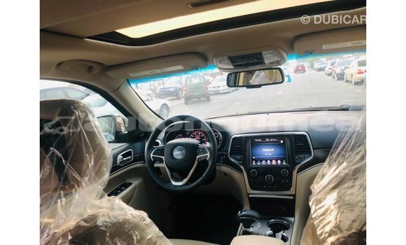 Acheter Import Voiture Jeep Grand Cherokee Noir à Import - Dubai, Iles Acheter Import Voiture Jeep Grand Cherokee Noir à Import - Dubai, Iles