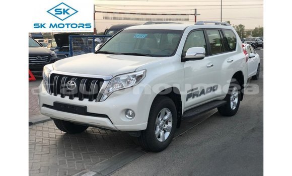 Acheter Import Voiture Toyota Prado Blanc à Import - Dubai, Iles Acheter Import Voiture Toyota Prado Blanc à Import - Dubai, Iles