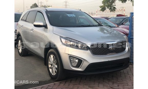 Buy Import Kia Sorento Other Car in Import - Dubai in Iles Buy Import Kia Sorento Other Car in Import - Dubai in Iles