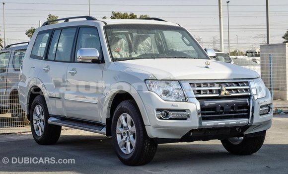 Buy Import Mitsubishi Pajero White Car in Import - Dubai in Iles Buy Import Mitsubishi Pajero White Car in Import - Dubai in Iles