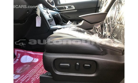 Buy Import Ford Explorer Blue Car in Import - Dubai in Iles Buy Import Ford Explorer Blue Car in Import - Dubai in Iles