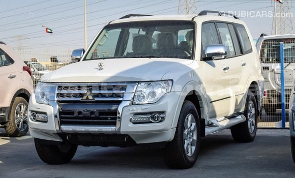 Buy Import Mitsubishi Pajero White Car in Import - Dubai in Iles Buy Import Mitsubishi Pajero White Car in Import - Dubai in Iles