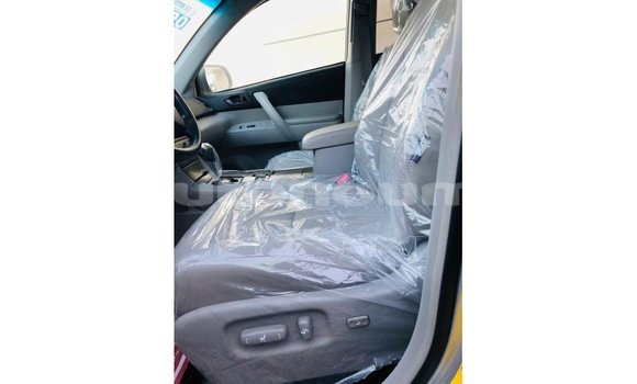 Acheter Import Voiture Toyota Highlander Autre à Import - Dubai, Iles Acheter Import Voiture Toyota Highlander Autre à Import - Dubai, Iles