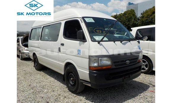 Acheter Import Voiture Toyota Hiace Blanc à Import - Dubai, Iles Acheter Import Voiture Toyota Hiace Blanc à Import - Dubai, Iles
