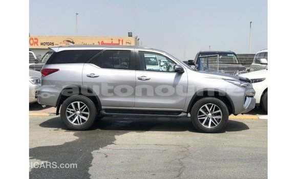 Acheter Import Voiture Toyota Fortuner Autre à Import - Dubai, Iles Acheter Import Voiture Toyota Fortuner Autre à Import - Dubai, Iles