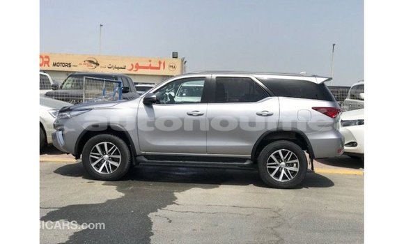 Acheter Import Voiture Toyota Fortuner Autre à Import - Dubai, Iles Acheter Import Voiture Toyota Fortuner Autre à Import - Dubai, Iles