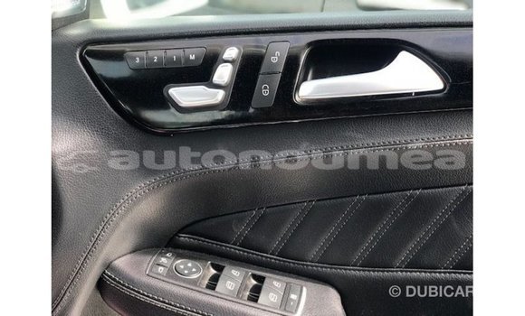 Buy Import Mercedes-Benz 190 White Car in Import - Dubai in Iles Buy Import Mercedes-Benz 190 White Car in Import - Dubai in Iles