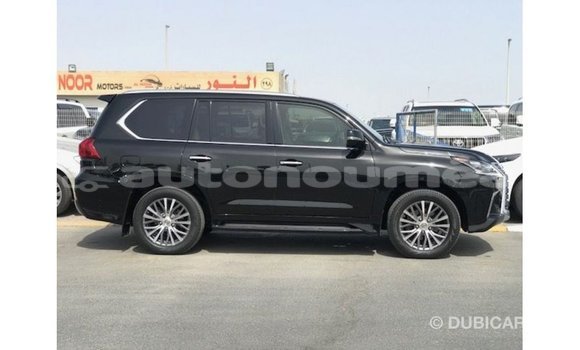 Acheter Import Voiture Lexus LX Noir à Import - Dubai, Iles Acheter Import Voiture Lexus LX Noir à Import - Dubai, Iles