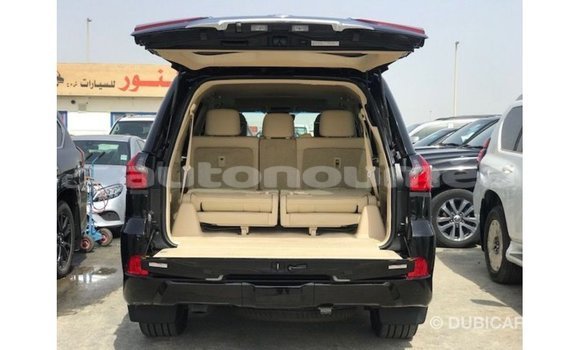 Acheter Import Voiture Lexus LX Noir à Import - Dubai, Iles Acheter Import Voiture Lexus LX Noir à Import - Dubai, Iles