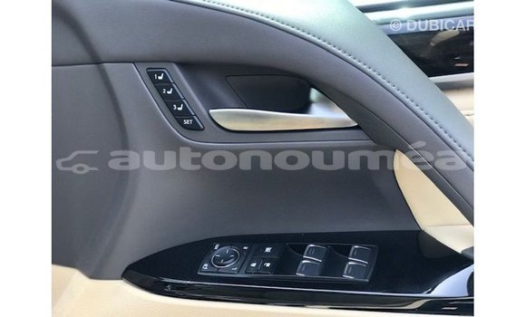 Acheter Import Voiture Lexus LX Noir à Import - Dubai, Iles Acheter Import Voiture Lexus LX Noir à Import - Dubai, Iles