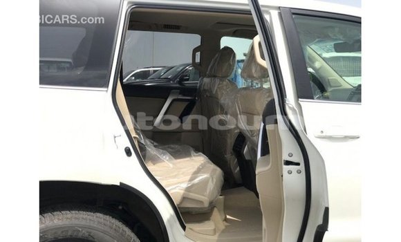 Buy Import Toyota Prado White Car in Import - Dubai in Iles Buy Import Toyota Prado White Car in Import - Dubai in Iles