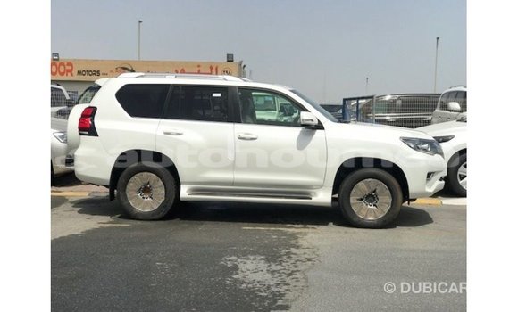 Buy Import Toyota Prado White Car in Import - Dubai in Iles Buy Import Toyota Prado White Car in Import - Dubai in Iles