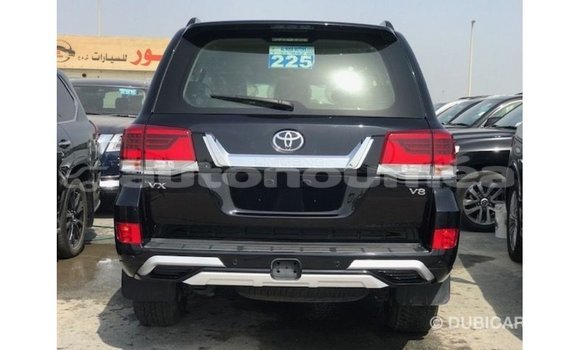 Acheter Import Voiture Toyota Land Cruiser Noir à Import - Dubai, Iles Acheter Import Voiture Toyota Land Cruiser Noir à Import - Dubai, Iles