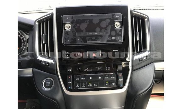 Acheter Import Voiture Toyota Land Cruiser Noir à Import - Dubai, Iles Acheter Import Voiture Toyota Land Cruiser Noir à Import - Dubai, Iles