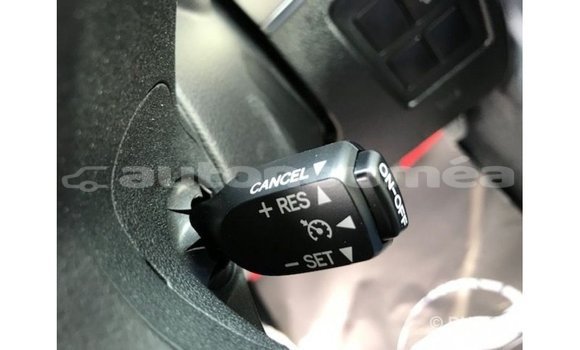 Acheter Import Voiture Toyota Land Cruiser Noir à Import - Dubai, Iles Acheter Import Voiture Toyota Land Cruiser Noir à Import - Dubai, Iles