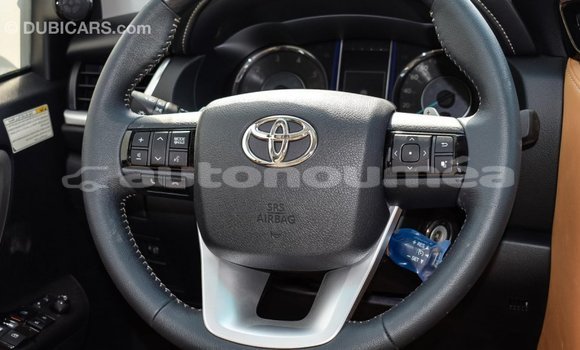 Buy Import Toyota Fortuner White Car in Import - Dubai in Iles Buy Import Toyota Fortuner White Car in Import - Dubai in Iles