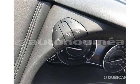 Acheter Import Voiture Nissan Patrol Bleu à Import - Dubai, Iles Acheter Import Voiture Nissan Patrol Bleu à Import - Dubai, Iles