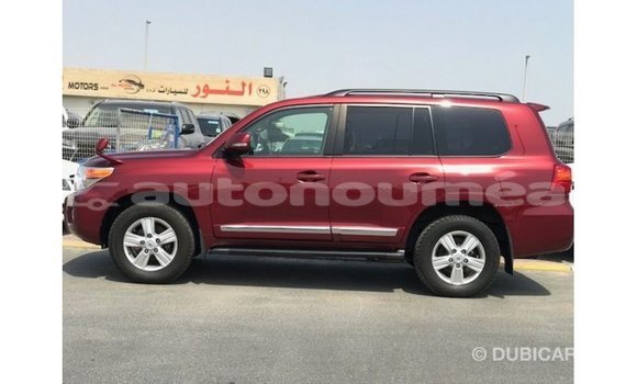 Acheter Import Voiture Toyota Land Cruiser Rouge à Import - Dubai, Iles Acheter Import Voiture Toyota Land Cruiser Rouge à Import - Dubai, Iles