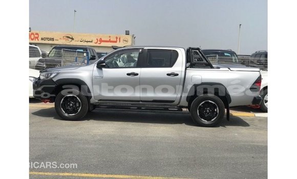 Acheter Import Voiture Toyota Hilux Autre à Import - Dubai, Iles Acheter Import Voiture Toyota Hilux Autre à Import - Dubai, Iles