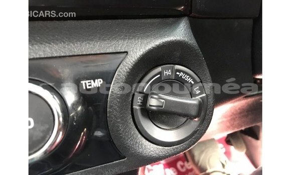 Acheter Import Voiture Toyota Hilux Autre à Import - Dubai, Iles Acheter Import Voiture Toyota Hilux Autre à Import - Dubai, Iles