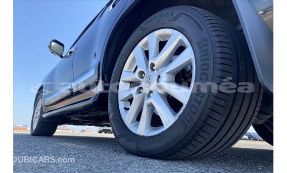 Acheter Import Voiture Toyota Land Cruiser Noir à Import - Dubai, Iles Acheter Import Voiture Toyota Land Cruiser Noir à Import - Dubai, Iles