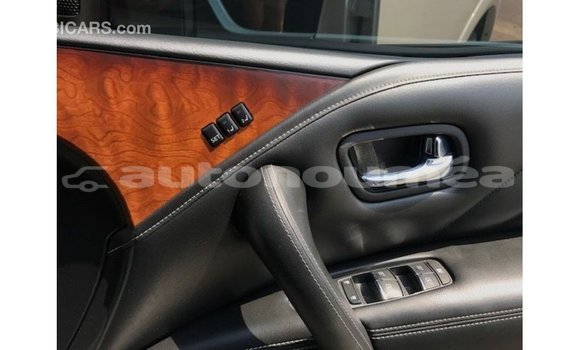 Acheter Import Voiture Infiniti Q Blanc à Import - Dubai, Iles Acheter Import Voiture Infiniti Q Blanc à Import - Dubai, Iles