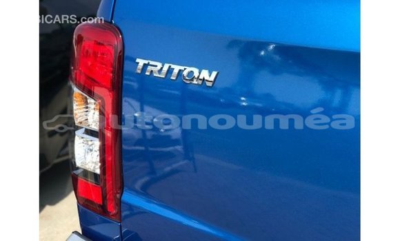 Acheter Import Voiture Mitsubishi i Bleu à Import - Dubai, Iles Acheter Import Voiture Mitsubishi i Bleu à Import - Dubai, Iles