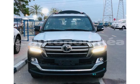 Acheter Import Utilitaire Toyota DA Noir à Import - Dubai, Iles Acheter Import Utilitaire Toyota DA Noir à Import - Dubai, Iles