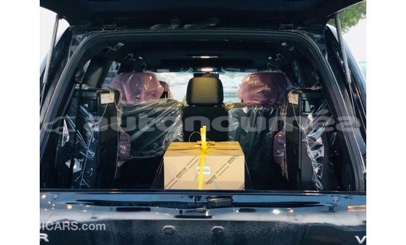 Buy Import Toyota DA Black Truck in Import - Dubai in Iles Buy Import Toyota DA Black Truck in Import - Dubai in Iles