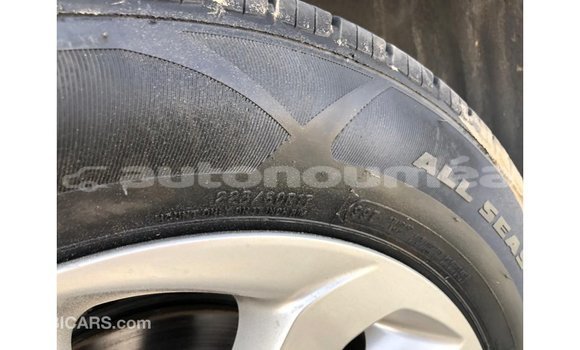 Acheter Import Voiture Hyundai Tucson Rouge à Import - Dubai, Iles Acheter Import Voiture Hyundai Tucson Rouge à Import - Dubai, Iles