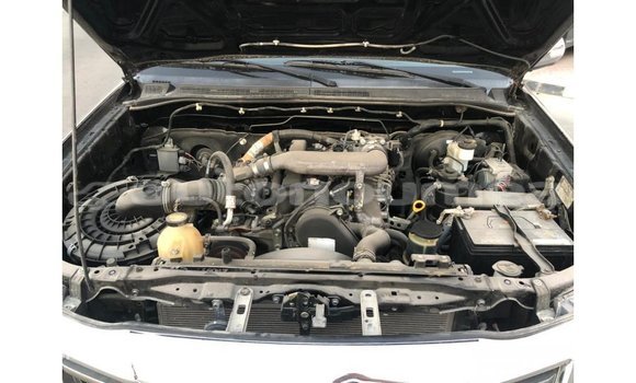 Acheter Import Voiture Toyota Hilux Noir à Import - Dubai, Iles Acheter Import Voiture Toyota Hilux Noir à Import - Dubai, Iles