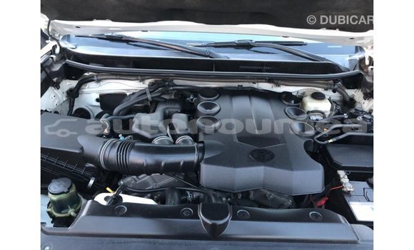Buy Import Toyota Prado White Car in Import - Dubai in Iles Buy Import Toyota Prado White Car in Import - Dubai in Iles