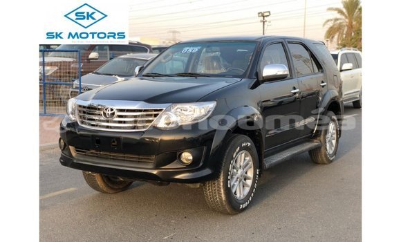 Acheter Import Voiture Toyota Fortuner Noir à Import - Dubai, Iles