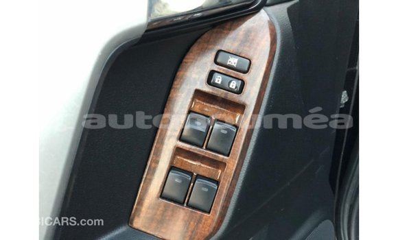 Acheter Import Voiture Toyota Prado Noir à Import - Dubai, Iles Acheter Import Voiture Toyota Prado Noir à Import - Dubai, Iles