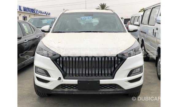 Buy Import Hyundai Tucson White Car in Import - Dubai in Iles Buy Import Hyundai Tucson White Car in Import - Dubai in Iles