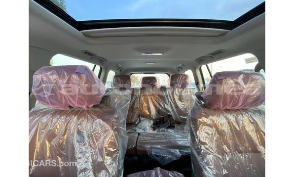 Buy Import Toyota DA White Truck in Import - Dubai in Iles Buy Import Toyota DA White Truck in Import - Dubai in Iles