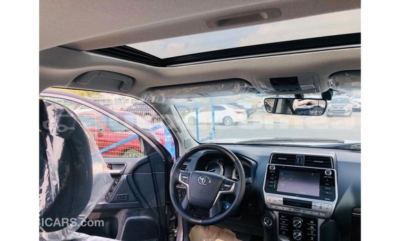 Acheter Import Voiture Toyota Prado Marron à Import - Dubai, Iles Acheter Import Voiture Toyota Prado Marron à Import - Dubai, Iles