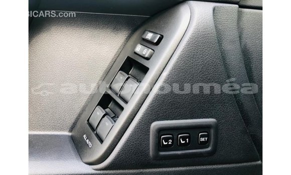 Acheter Import Voiture Toyota Prado Marron à Import - Dubai, Iles Acheter Import Voiture Toyota Prado Marron à Import - Dubai, Iles