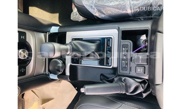 Acheter Import Voiture Toyota Prado Marron à Import - Dubai, Iles Acheter Import Voiture Toyota Prado Marron à Import - Dubai, Iles