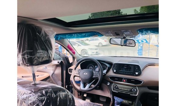 Acheter Import Voiture Hyundai Santa Fe Vert à Import - Dubai, Iles Acheter Import Voiture Hyundai Santa Fe Vert à Import - Dubai, Iles