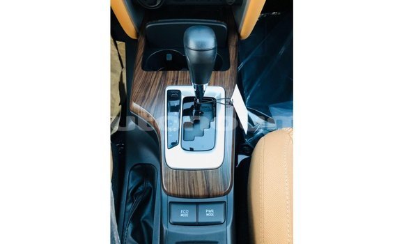 Acheter Import Voiture Toyota Fortuner Noir à Import - Dubai, Iles Acheter Import Voiture Toyota Fortuner Noir à Import - Dubai, Iles