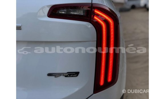 Acheter Import Voiture Kia Carens Blanc à Import - Dubai, Iles Acheter Import Voiture Kia Carens Blanc à Import - Dubai, Iles