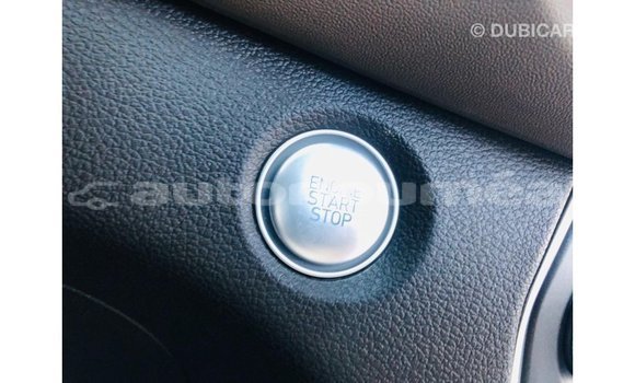 Buy Import Hyundai Santa Fe White Car in Import - Dubai in Iles Buy Import Hyundai Santa Fe White Car in Import - Dubai in Iles