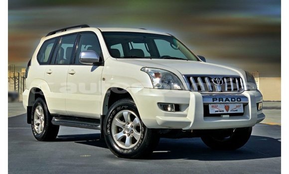 Buy Import Toyota Prado White Car in Import - Dubai in Iles Buy Import Toyota Prado White Car in Import - Dubai in Iles
