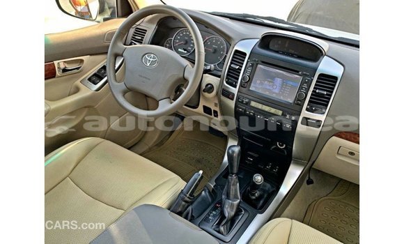 Buy Import Toyota Prado White Car in Import - Dubai in Iles Buy Import Toyota Prado White Car in Import - Dubai in Iles