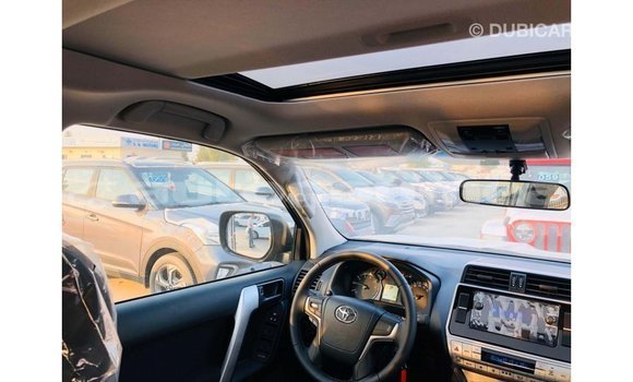 Acheter Import Voiture Toyota Prado Noir à Import - Dubai, Iles Acheter Import Voiture Toyota Prado Noir à Import - Dubai, Iles