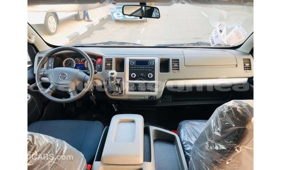 Buy Import Foton Forland White Truck in Import - Dubai in Iles Buy Import Foton Forland White Truck in Import - Dubai in Iles