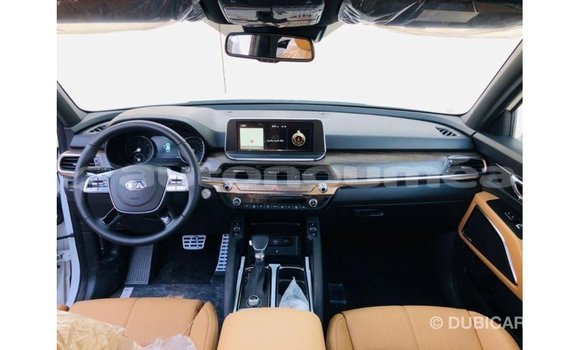 Buy Import Kia Carens White Car in Import - Dubai in Iles Buy Import Kia Carens White Car in Import - Dubai in Iles